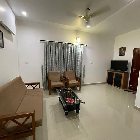 Dream Home Kochi Tripunithura Eksteriør billede